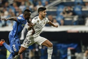  尼斯主帅赛后炮轰裁判，争议判罚引发舆论风波  