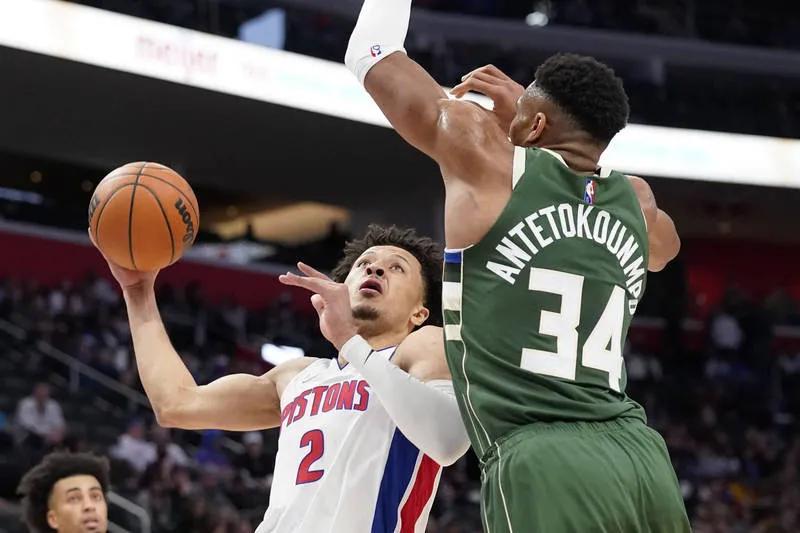  活塞坎宁安连续五场得分破三十  