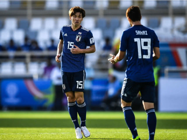  汉诺威96终结连败颓势，德甲保级关键战役终取胜  